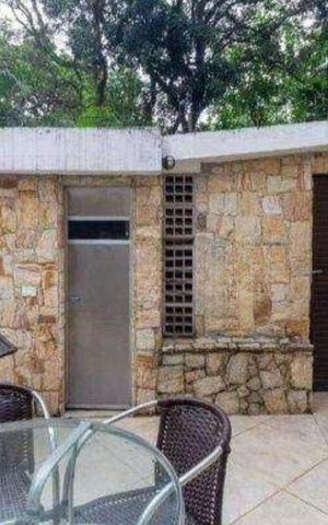 Casa à venda com 300m², 4 quartos e 4 vagas Casa à venda com 300m², 4 quartos e 4 vagasQuintal