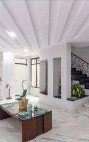 Casa à venda com 300m², 4 quartos e 4 vagas Casa à venda com 300m², 4 quartos e 4 vagasSala