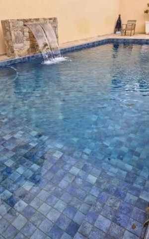 Casa à venda com 700m², 4 quartos e 4 vagasPiscina