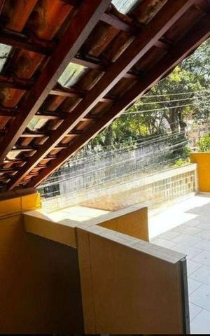Casa à venda com 300m², 2 quartos e 3 vagas