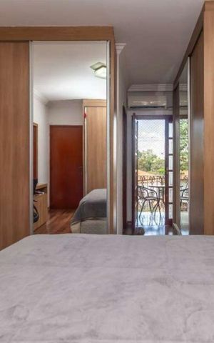 Casa à venda com 200m², 3 quartos e 3 vagas Casa à venda com 200m², 3 quartos e 3 vagasQuarto