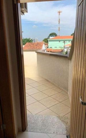 Casa à venda com 240m², 4 quartos e 4 vagas Casa à venda com 240m², 4 quartos e 4 vagasSacada