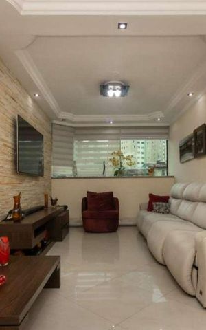 Casa à venda com 270m², 3 quartos e 5 vagas Casa à venda com 270m², 3 quartos e 5 vagasSala