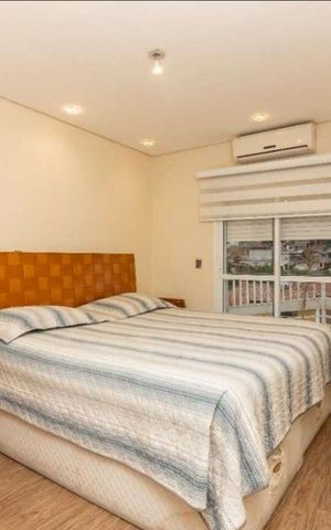 Casa à venda com 270m², 3 quartos e 5 vagas Casa à venda com 270m², 3 quartos e 5 vagasQuarto