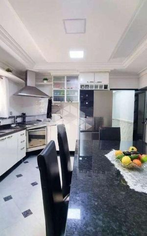 Casa à venda com 280m², 3 quartos e 5 vagas Casa à venda com 280m², 3 quartos e 5 vagasCozinha