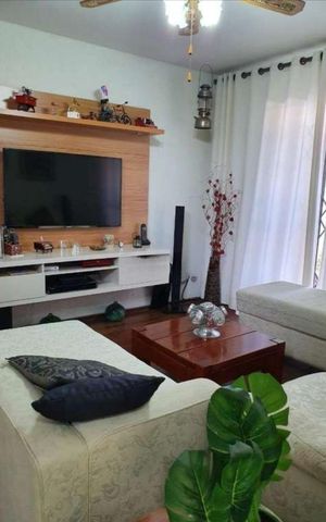 Casa à venda com 280m², 3 quartos e 2 vagas Casa à venda com 280m², 3 quartos e 2 vagasSala
