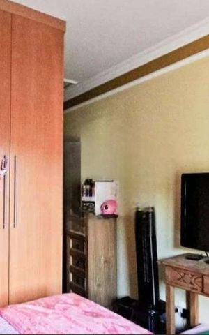Casa à venda com 350m², 4 quartos e 4 vagas Casa à venda com 350m², 4 quartos e 4 vagasQuarto