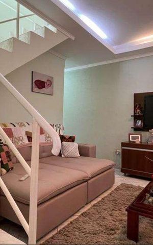 Casa à venda com 360m², 3 quartos e 2 vagas Casa à venda com 360m², 3 quartos e 2 vagasSala