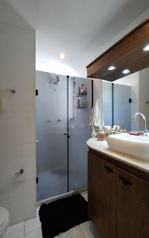 Apartamento à venda com 143m², 4 quartos e 1 vagaBanheiro Social