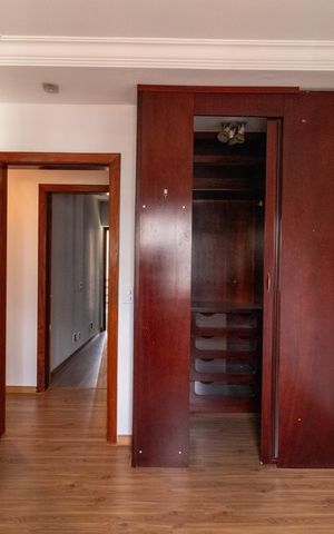 Apartamento à venda com 189m², 3 quartos e 3 vagas Apartamento à venda com 189m², 3 quartos e 3 vagasSuíte 2