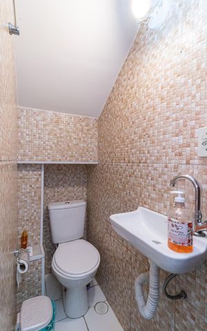 Casa de condomínio à venda com 74m², 2 quartos e 1 vagaLavabo