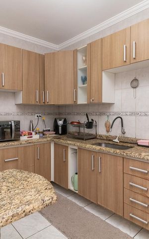 Casa de condomínio à venda com 74m², 2 quartos e 1 vagaCozinha