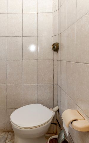 Casa à venda com 250m², 3 quartos e 3 vagas Casa à venda com 250m², 3 quartos e 3 vagasEdícula