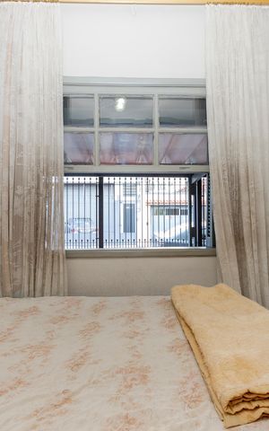 Casa à venda com 250m², 3 quartos e 3 vagas Casa à venda com 250m², 3 quartos e 3 vagasQuarto 1
