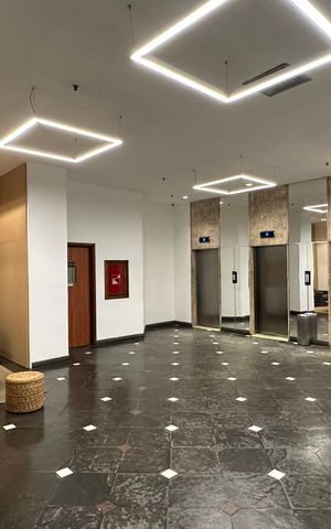 Studio à venda com 100m², 1 quarto e sem vaga Studio à venda com 100m², 1 quarto e sem vagaÁrea comum -Entrada
