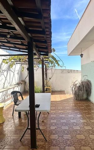 Casa à venda com 246m², 5 quartos e 3 vagas Casa à venda com 246m², 5 quartos e 3 vagasEspaço Gourmet