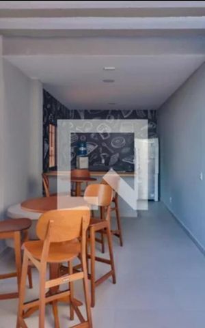 Apartamento à venda com 36m², 2 quartos e sem vagaÁrea comum