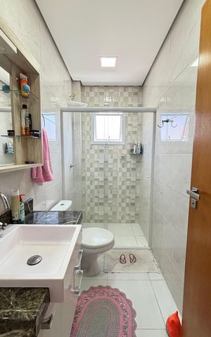 Casa à venda com 181m², 3 quartos e 4 vagas Casa à venda com 181m², 3 quartos e 4 vagasBanheiro Social