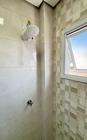 Casa à venda com 181m², 3 quartos e 4 vagas Casa à venda com 181m², 3 quartos e 4 vagasBanheiro Social