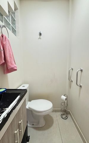 Casa à venda com 181m², 3 quartos e 4 vagas Casa à venda com 181m², 3 quartos e 4 vagasLavabo