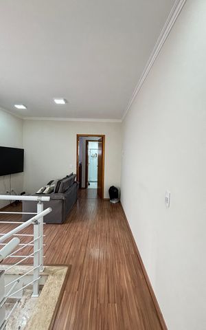 Casa à venda com 181m², 3 quartos e 4 vagas Casa à venda com 181m², 3 quartos e 4 vagasSala Tv