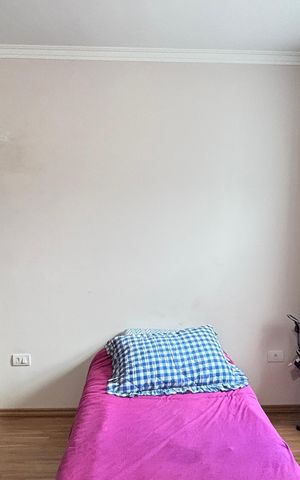 Casa à venda com 181m², 3 quartos e 4 vagas Casa à venda com 181m², 3 quartos e 4 vagasQuarto 1