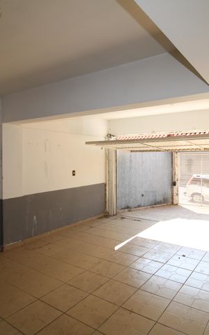 Casa à venda com 170m², 3 quartos e 3 vagasGaragem