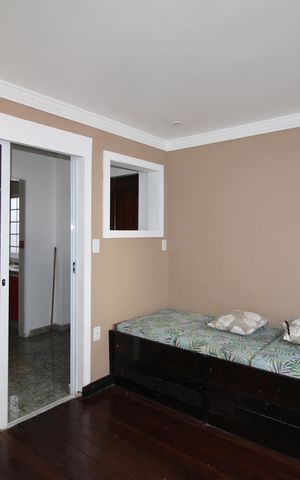 Casa à venda com 170m², 3 quartos e 3 vagasSala 2