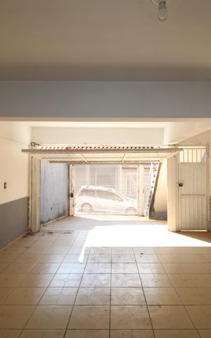 Casa à venda com 170m², 3 quartos e 3 vagasGaragem