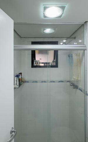Apartamento à venda com 87m², 3 quartos e 2 vagas Apartamento à venda com 87m², 3 quartos e 2 vagasBanheiro da Suíte