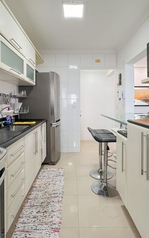 Apartamento à venda com 87m², 3 quartos e 2 vagas Apartamento à venda com 87m², 3 quartos e 2 vagasCozinha