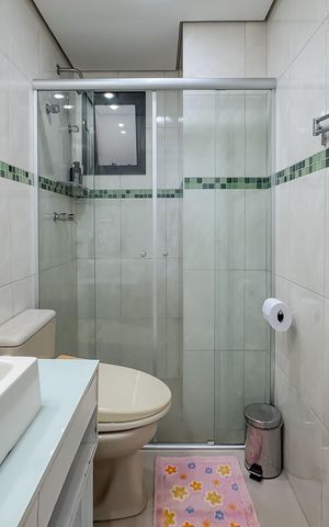 Apartamento à venda com 87m², 3 quartos e 2 vagas Apartamento à venda com 87m², 3 quartos e 2 vagasBanheiro Corredor