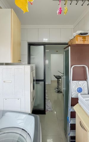 Apartamento à venda com 87m², 3 quartos e 2 vagas Apartamento à venda com 87m², 3 quartos e 2 vagasÁrea de Serviço