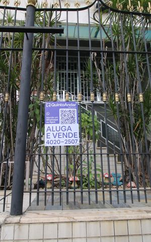Casa à venda com 350m², 5 quartos e 2 vagasPlaca