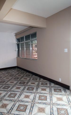 Casa à venda com 350m², 5 quartos e 2 vagasSala