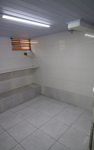 Casa à venda com 350m², 5 quartos e 2 vagasQuarto de Serviço
