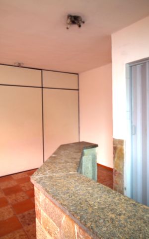 Casa à venda com 350m², 5 quartos e 2 vagasEdícula