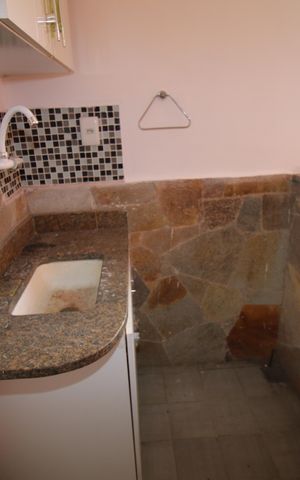 Casa à venda com 350m², 5 quartos e 2 vagasEdícula