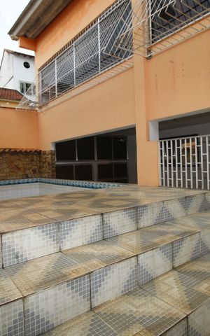 Casa à venda com 350m², 5 quartos e 2 vagasPiscina