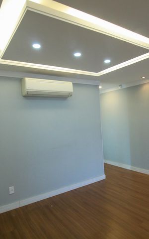 Apartamento à venda com 124m², 3 quartos e 2 vagas Apartamento à venda com 124m², 3 quartos e 2 vagasSala