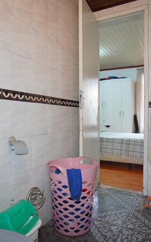 Casa à venda com 300m², 3 quartos e 3 vagasBanheiro da Suíte