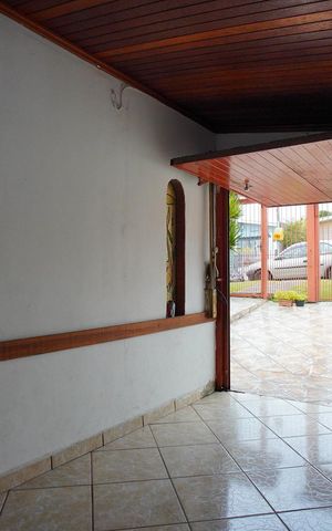 Casa à venda com 300m², 3 quartos e 3 vagasGaragem