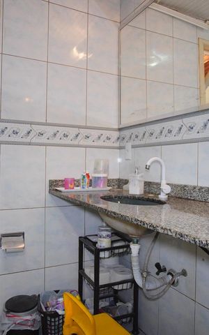 Casa à venda com 300m², 3 quartos e 3 vagasBanheiro Corredor