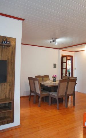 Casa à venda com 300m², 3 quartos e 3 vagasSala