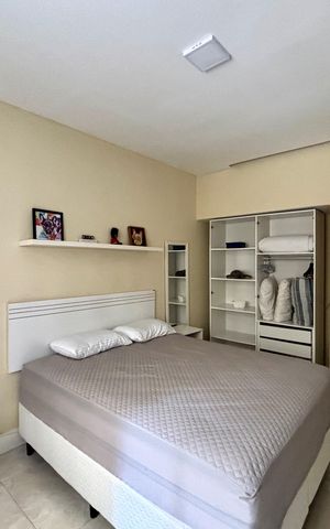 Apartamento à venda com 164m², 3 quartos e sem vaga Apartamento à venda com 164m², 3 quartos e sem vagaSuite