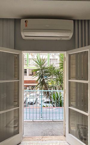 Apartamento à venda com 164m², 3 quartos e sem vaga Apartamento à venda com 164m², 3 quartos e sem vagaVaranda da Sala