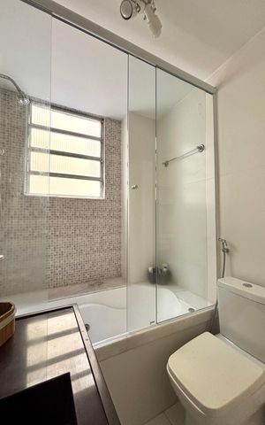 Apartamento à venda com 164m², 3 quartos e sem vaga Apartamento à venda com 164m², 3 quartos e sem vagaBanheiro da Suíte