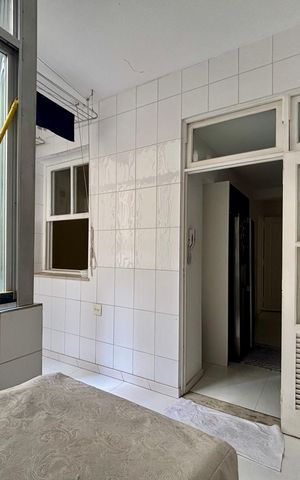 Apartamento à venda com 164m², 3 quartos e sem vaga Apartamento à venda com 164m², 3 quartos e sem vagaÁrea de serviço