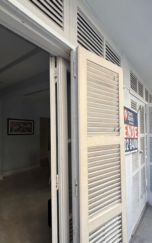 Apartamento à venda com 164m², 3 quartos e sem vaga Apartamento à venda com 164m², 3 quartos e sem vagaVaranda da Sala