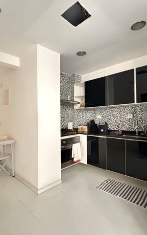 Apartamento à venda com 164m², 3 quartos e sem vaga Apartamento à venda com 164m², 3 quartos e sem vagaCozinha